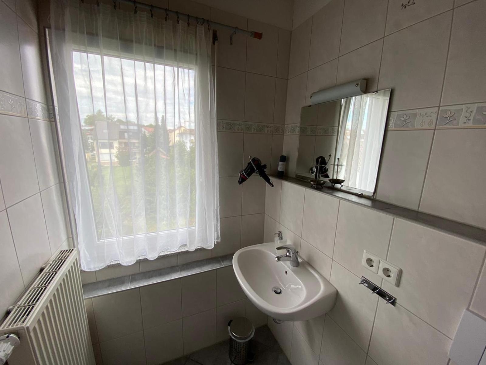 Haus Lorenz, Ferienwohnungen อิมเมนชตาด อัม โบเดนเซ ภายนอก รูปภาพ
