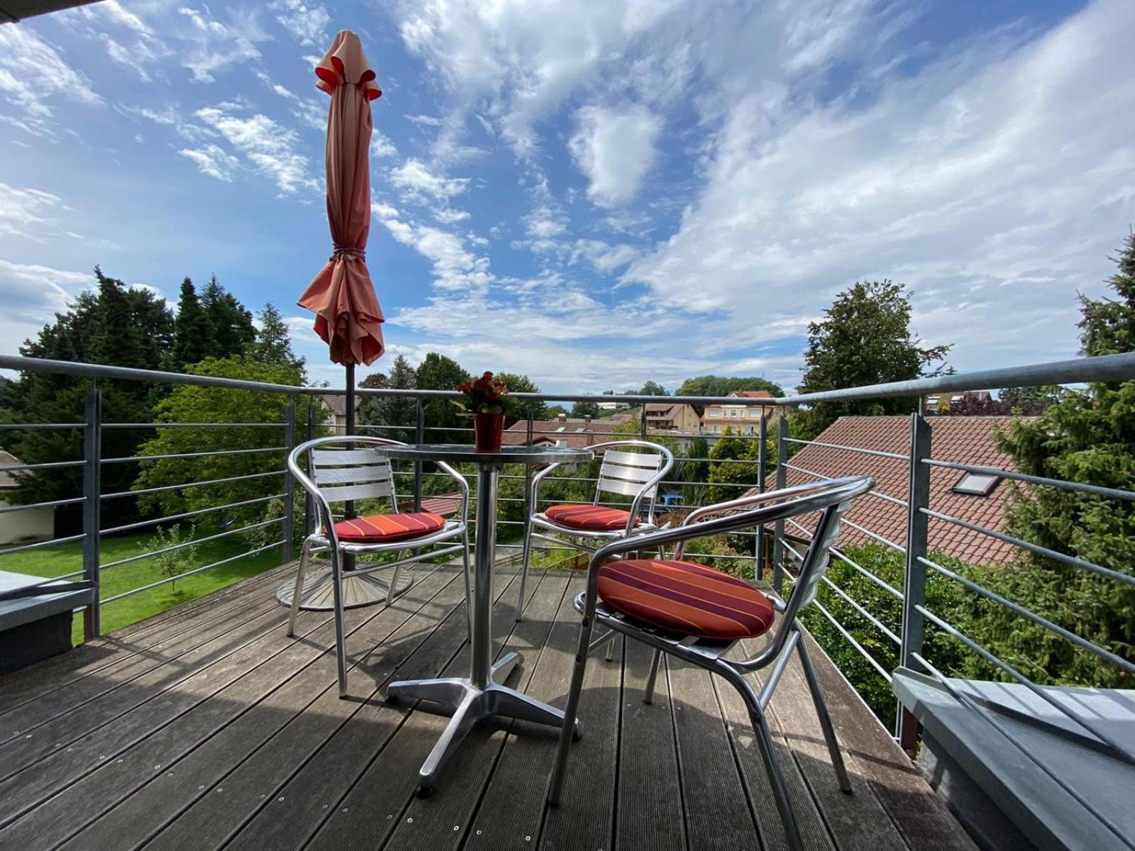 Haus Lorenz, Ferienwohnungen อิมเมนชตาด อัม โบเดนเซ ภายนอก รูปภาพ