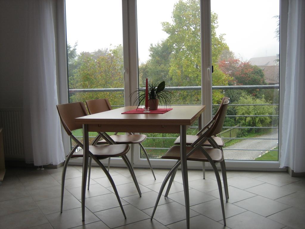 Haus Lorenz, Ferienwohnungen อิมเมนชตาด อัม โบเดนเซ ภายนอก รูปภาพ