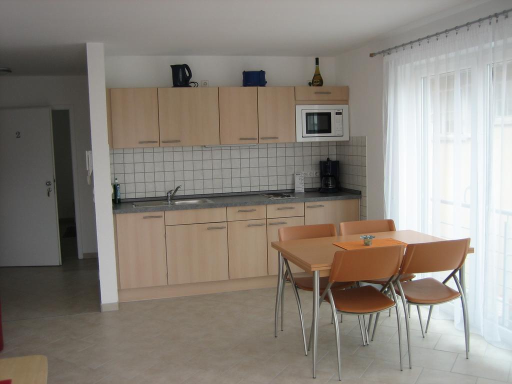 Haus Lorenz, Ferienwohnungen อิมเมนชตาด อัม โบเดนเซ ภายนอก รูปภาพ